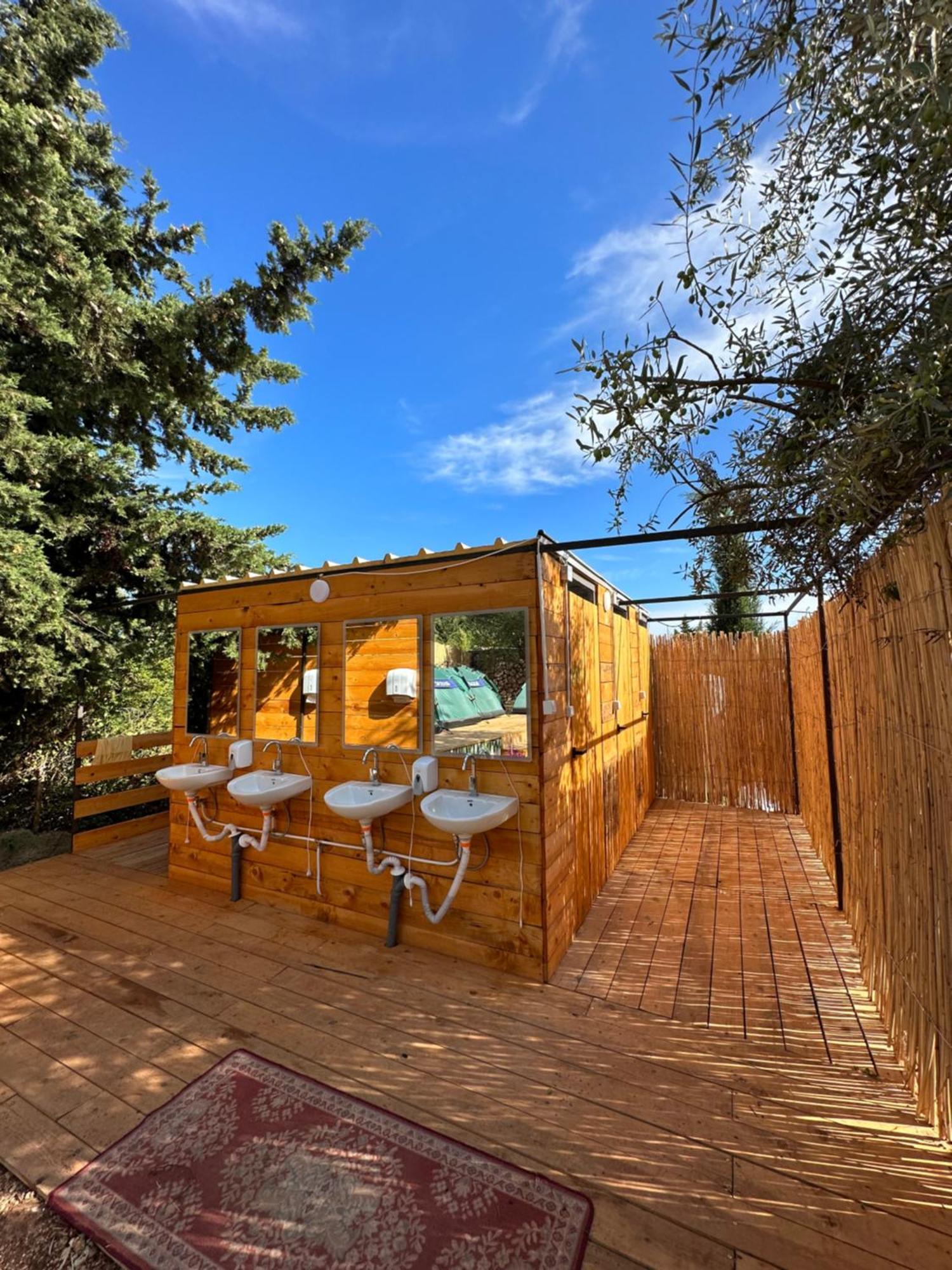 Hotel Alt Camping Dhërmi Esterno foto