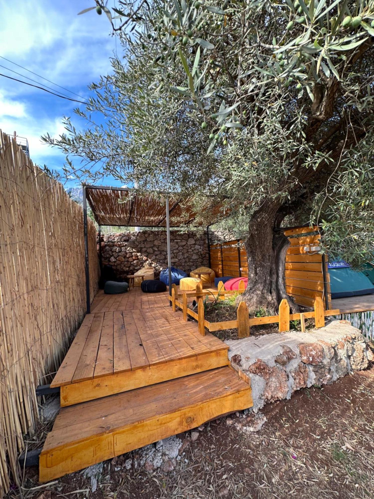 Hotel Alt Camping Dhërmi Esterno foto