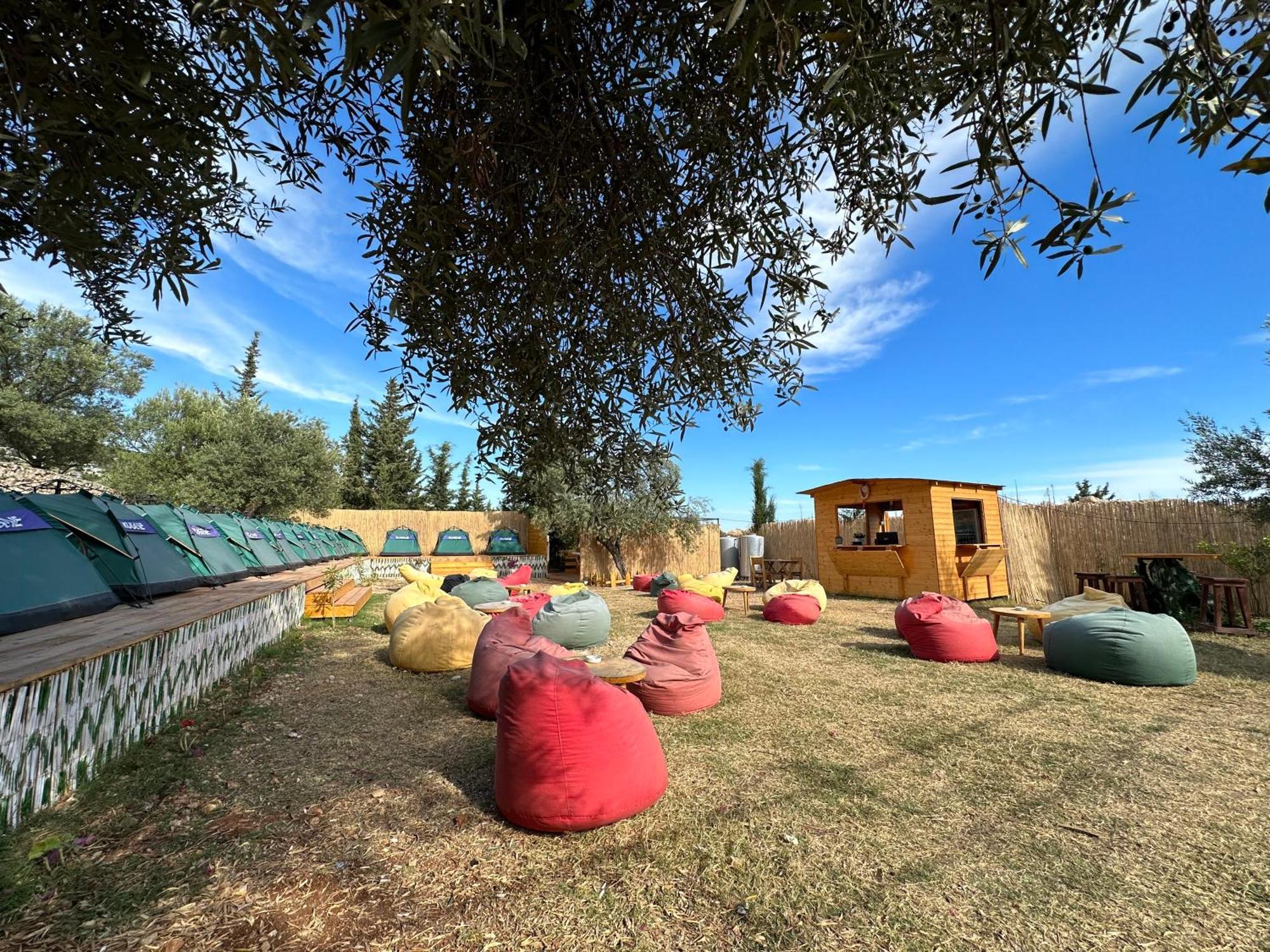 Hotel Alt Camping Dhërmi Esterno foto